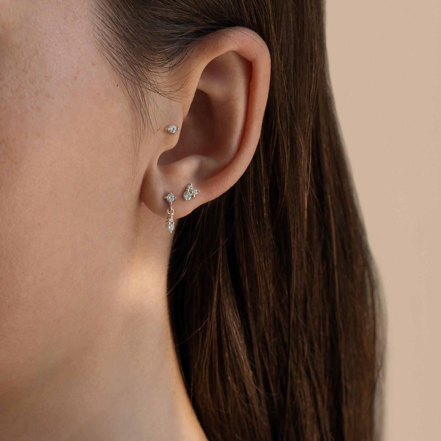 ear studs ørestikker øreringe 9k 375 guld solid gold feminine feminin diamond diamant dainty intricate classic klassisk simple simpel modern timeless elegant handcraftedcph handcrafted jewelry copenhagen handmade danish design contemporary mix match