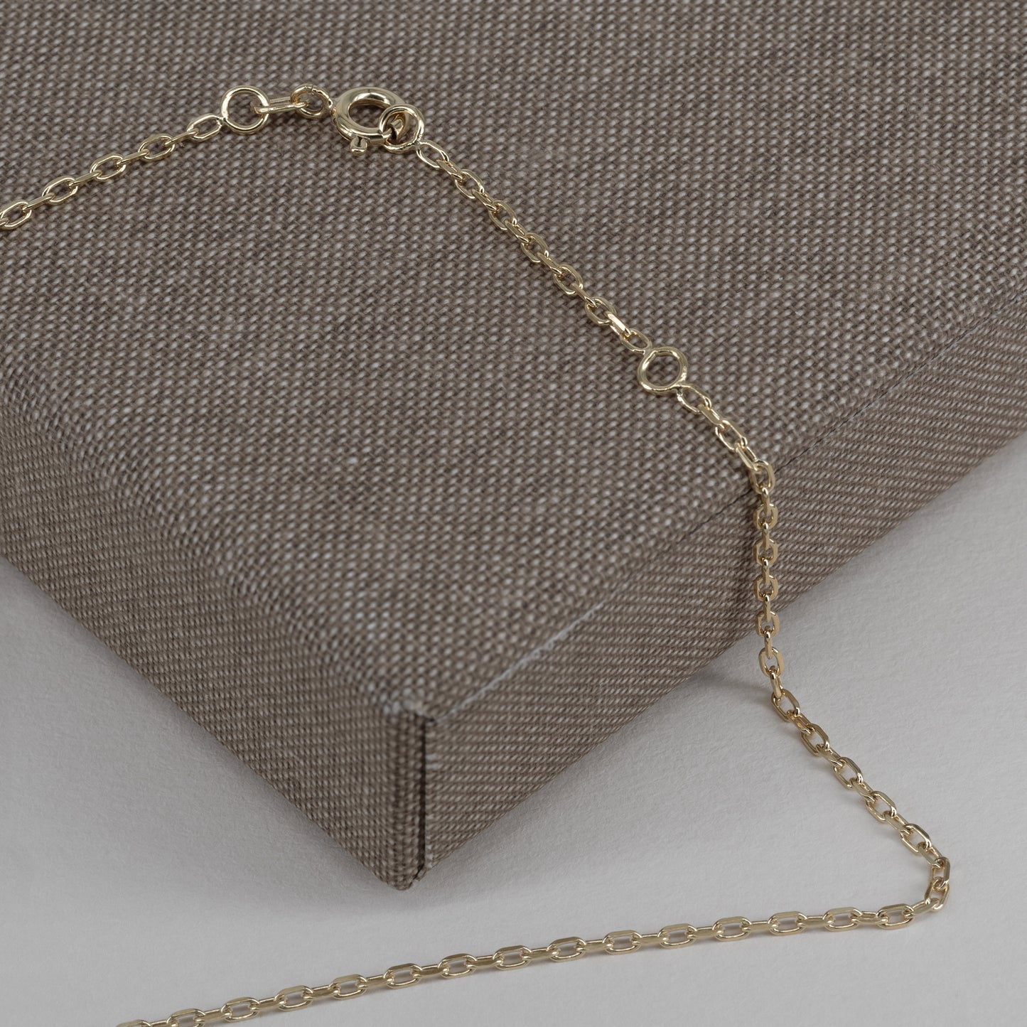 Diamond Cut Necklace 9k 375 solid gold massiv guld halskæde kæde handmade handcrafted copenhagen simple chain handcraftedcph