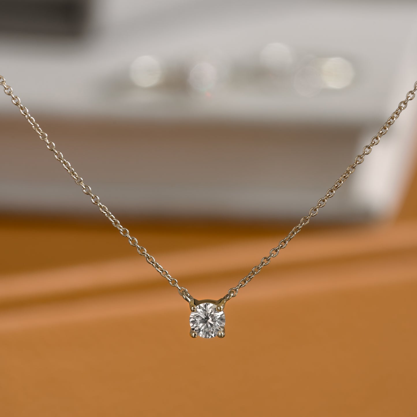 Anah necklace handcraftedcph white floating diamond diamant laboratorie lab lab-grown 14k 585 solid gold necklace halskæde guldhalskæde ren massiv guld elegant timeless handmade handcrafted handcraftedcph danish design