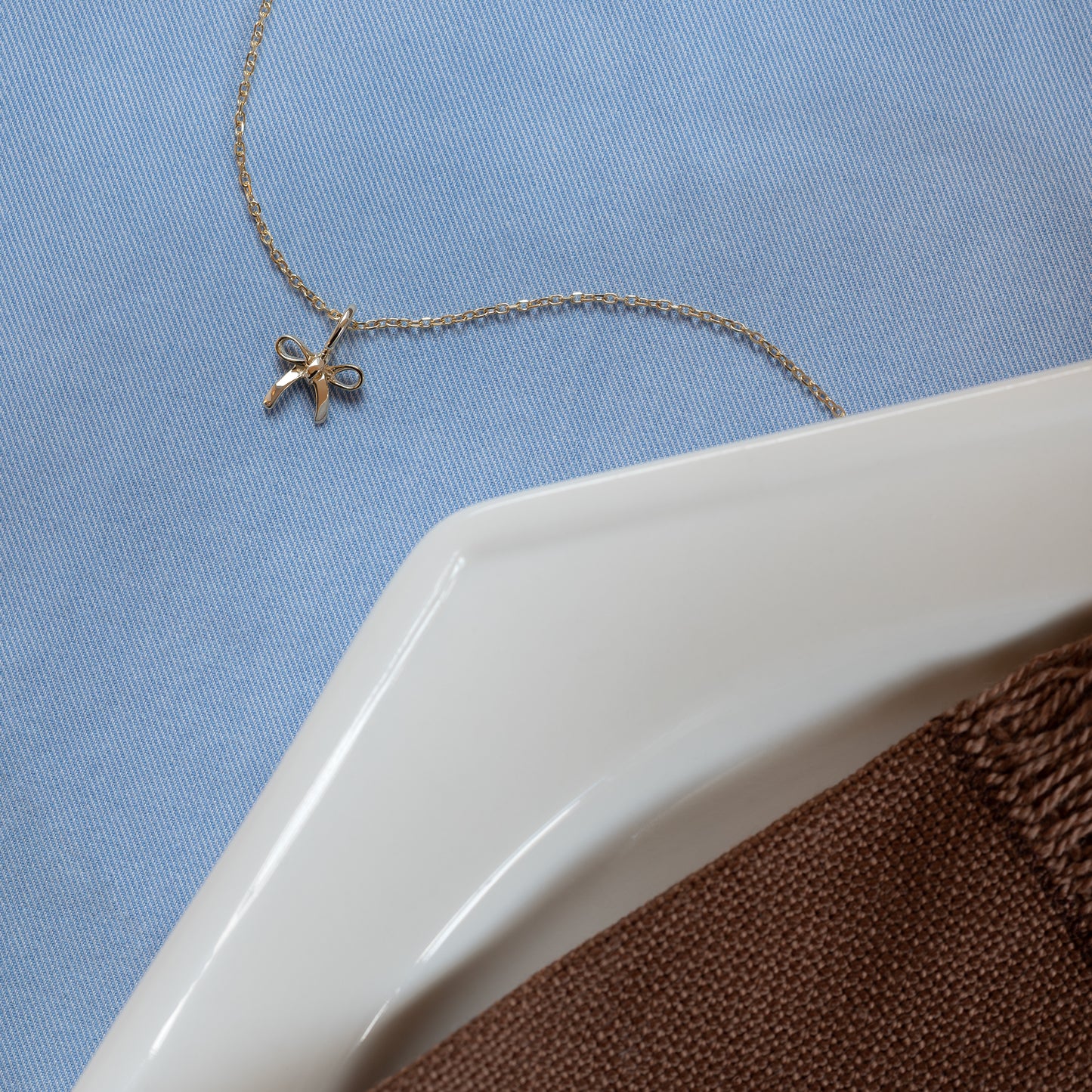 pendant vedhæng 9k guld gold solid gold bow sjøjfe halskæde