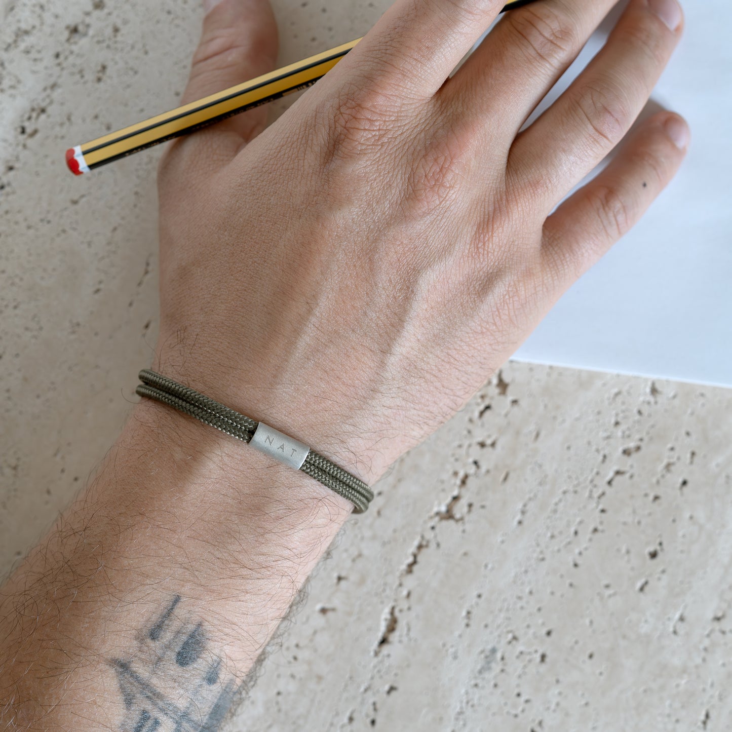 Cyrus paradors bracelet armbånd  925 silver sølv forgyldt 18k gold plated shiny plate plade snor gravering personlig personal personalizable maskulin masculine mænd men sommer summer chunky classic klassisk simple simpel modern timeless elegant handcraftedcph handcrafted jewelry copenhagen handmade danish design contemporary mix match