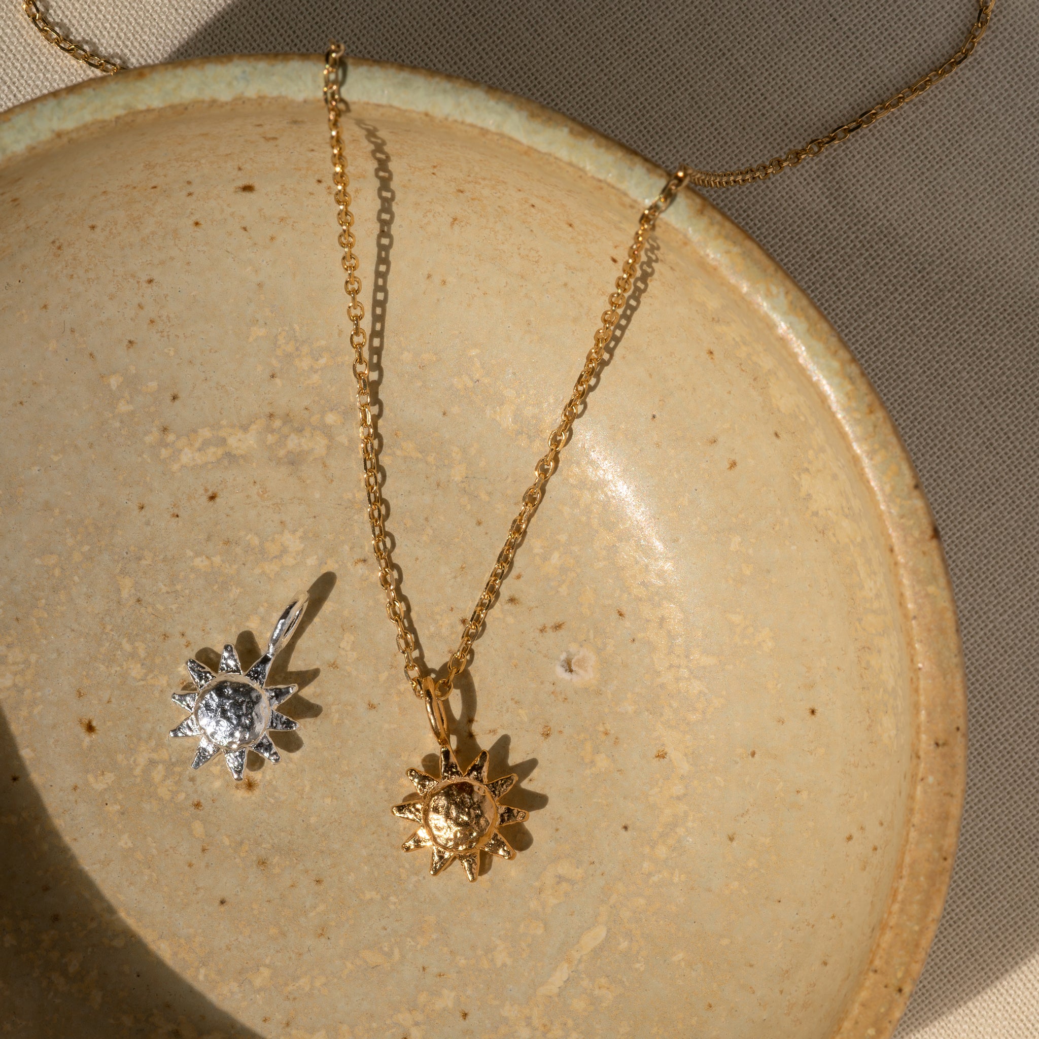 925 Sterling Silver Simple Diamond Gold Small Sun Pendant Necklace