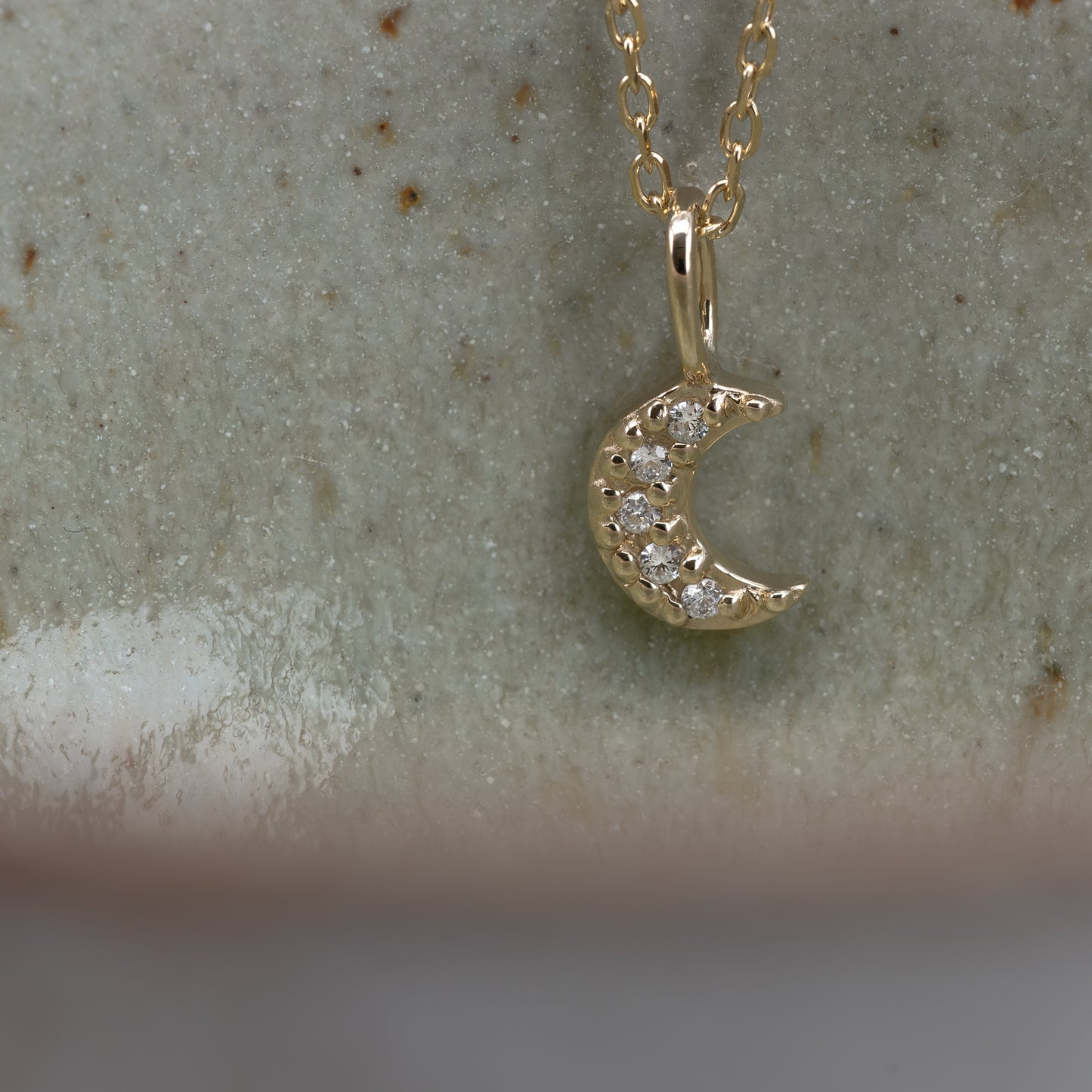 Luna Pendant charm 375 9k solid gold massivt guld white sapphire hvid safir moon måne vedhæng halskæde HandcraftedCPH handcrafted handmade Copenhagen Danish design dainty cute feminine feminin slim diamond cut kæde