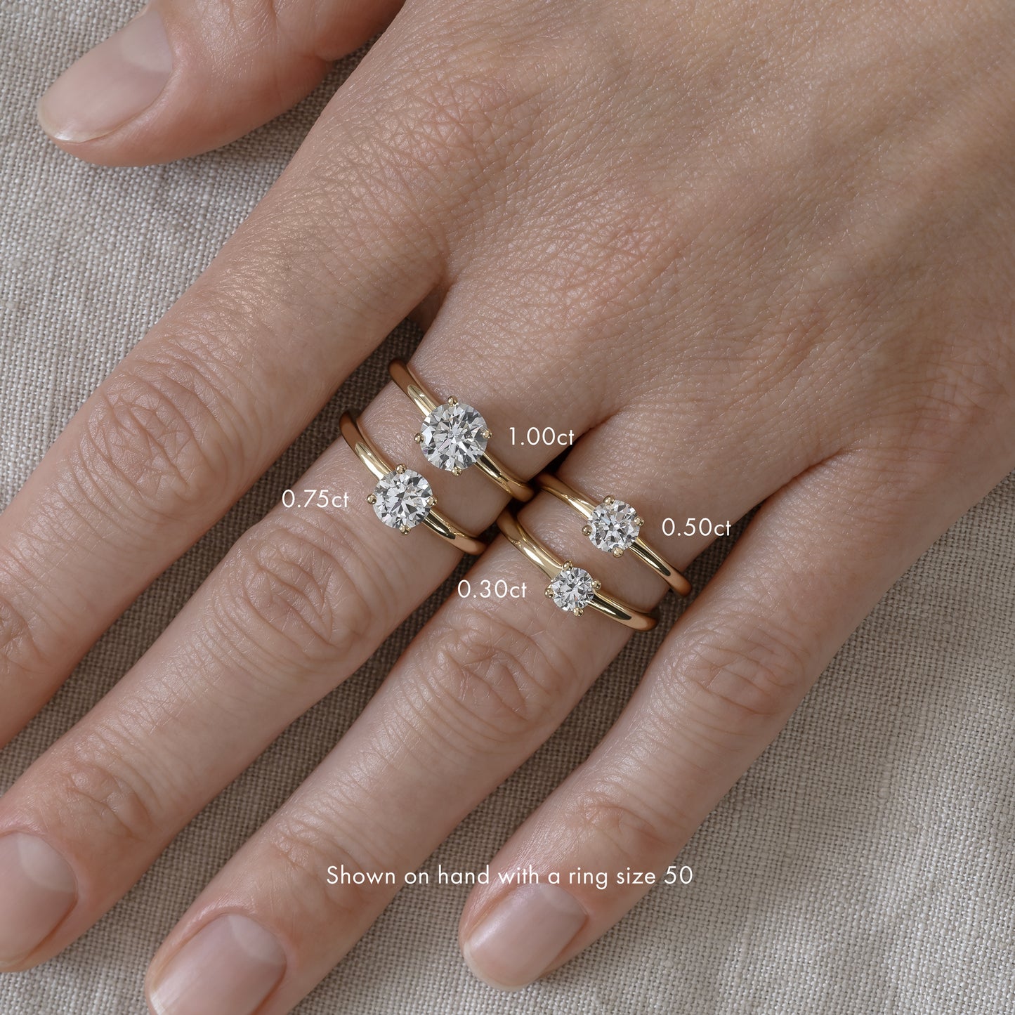 Round Diamond solitaire ring 585 guld 14k 14ct yellow gold white rødguld hvidguld solid polished blank classic feminine klassisk slim tynd smal massiv minimal simple simpel modern timeless diamant lab-grown hvid forlovelsesring engagementring 0.30 0.50 0.75 1.0 ct carat handcraftedcph handcrafted jewelry Copenhagen handmade danish design