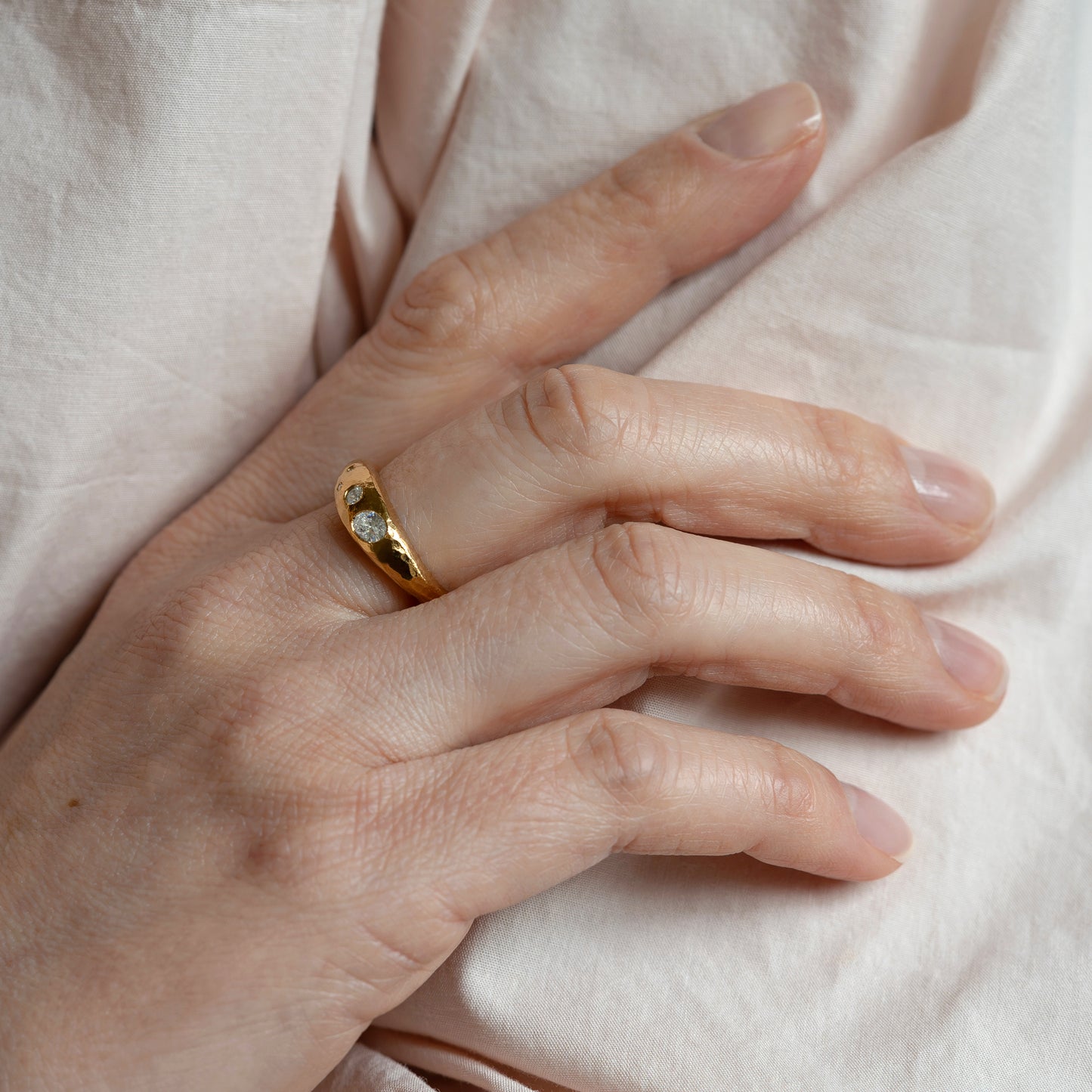 Valerie ring handcraftedcph silver gold plated sølv forgyldt signet ring signetring crystal organic texture handcrafted handmade