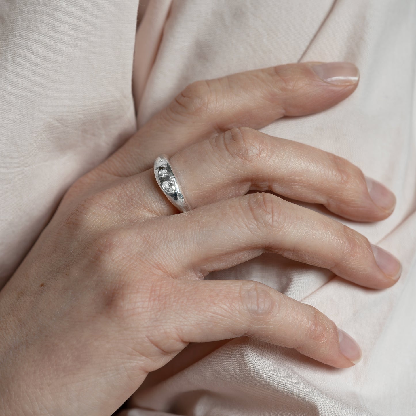Valerie ring handcraftedcph silver gold plated sølv forgyldt signet ring signetring crystal organic texture handcrafted handmade