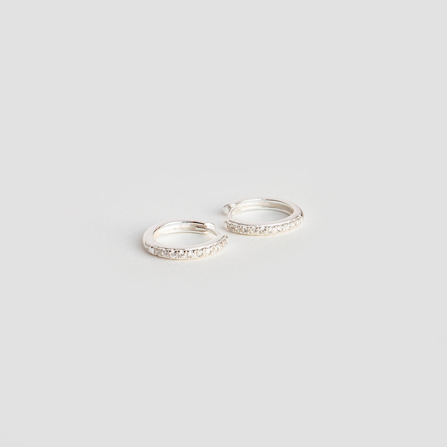 15mm big lotus white huggie hoop creole ørering sterling silver sølv handcraftedcph simple lotus hoops