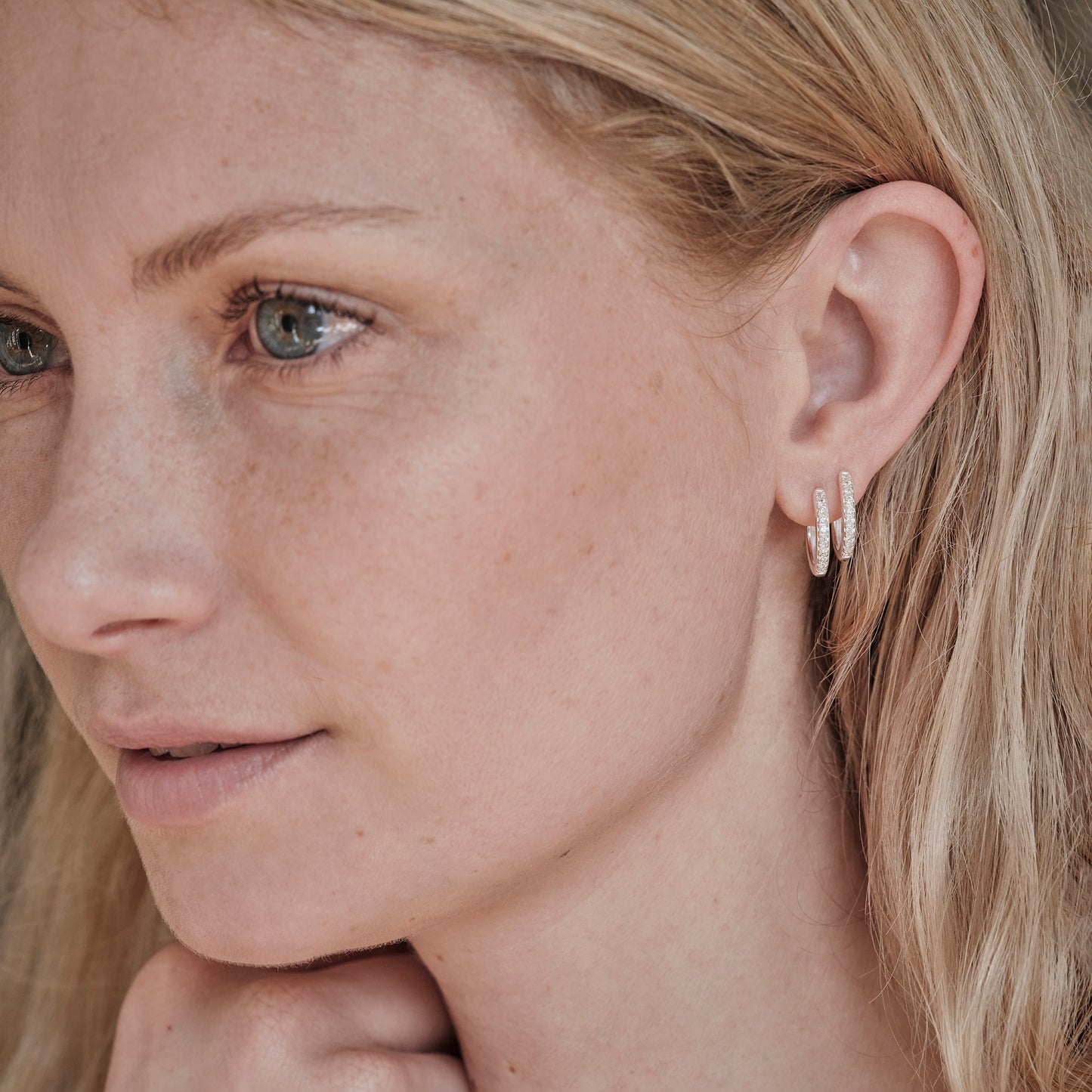 15mm big lotus white huggie hoop creole ørering sterling silver sølv handcraftedcph simple lotus hoops