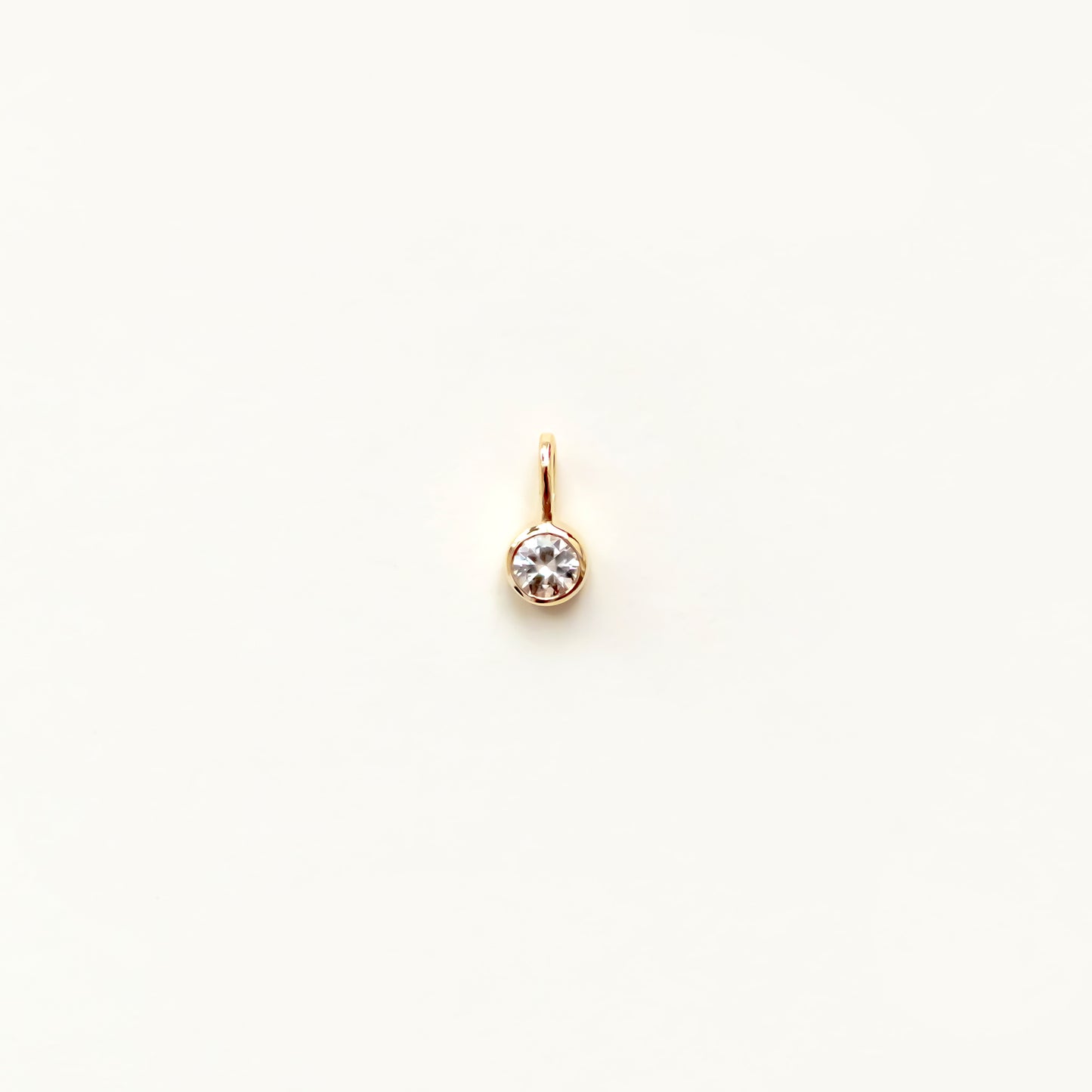 Claire Charm Pendant - White Moissanite - 9k
