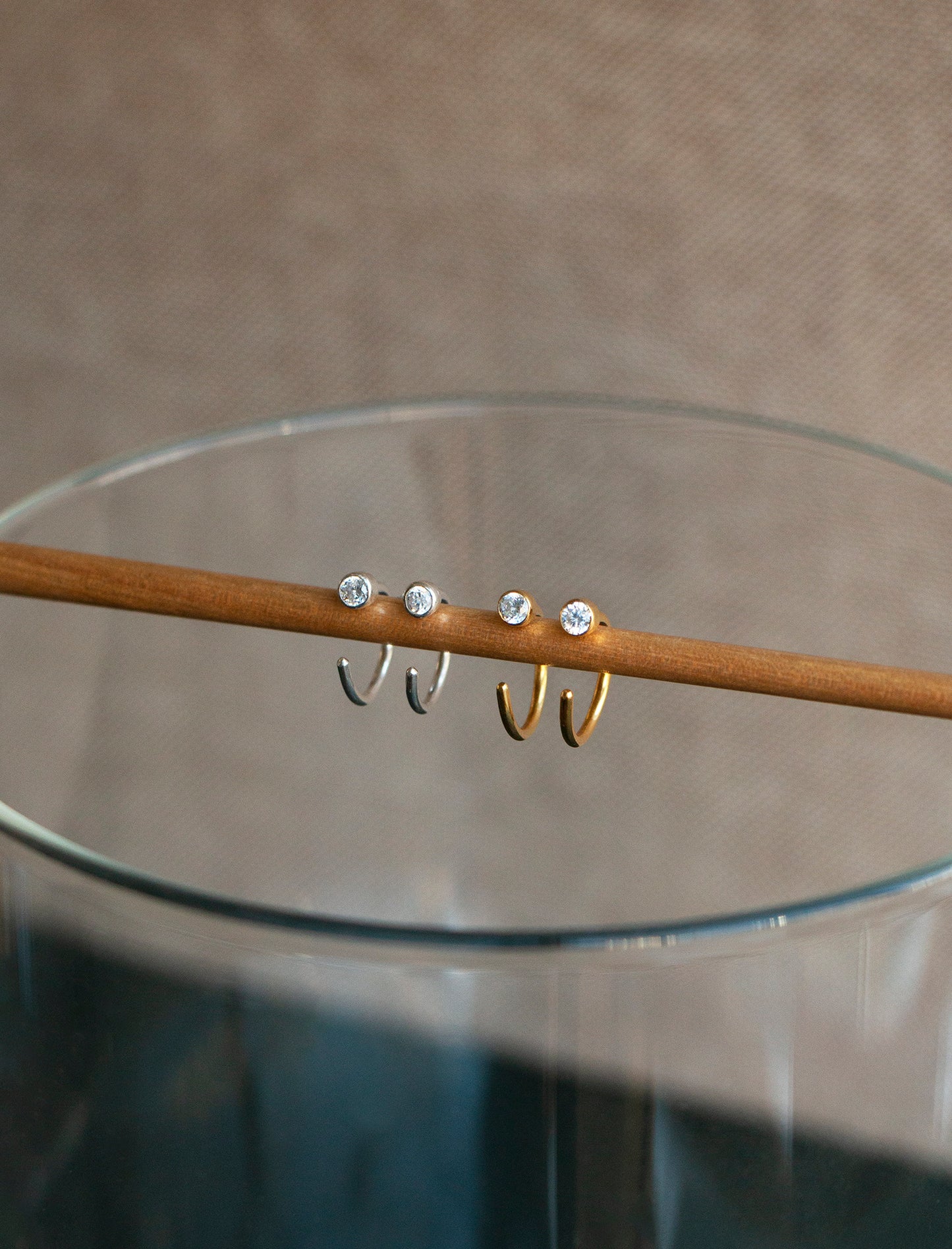 cut hoops handcraftedcph 925 sterling silver 18k gold plated earring ear studs ørestikkere ørering sølv forgyldt handmade handcrafted classic bestseller copehangen