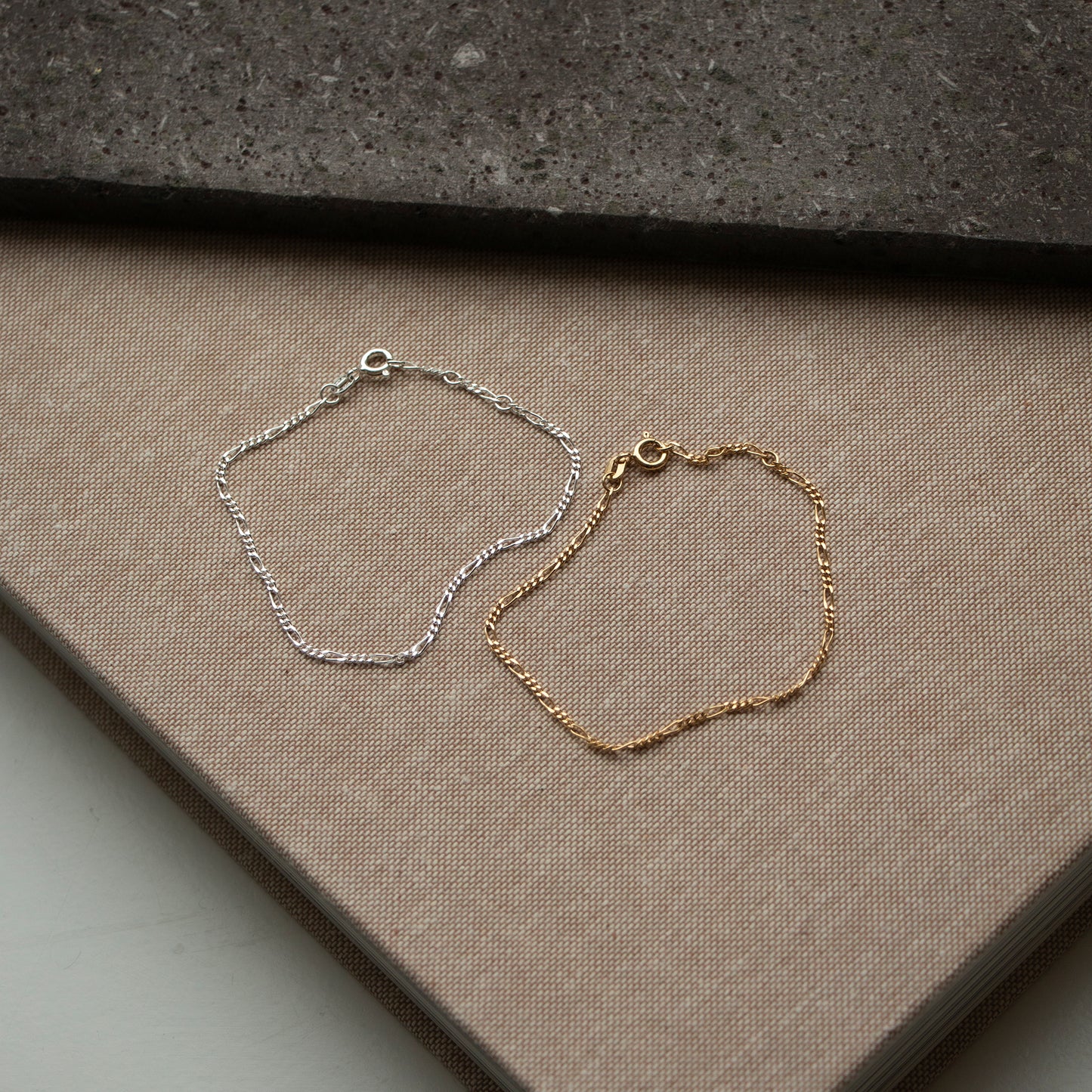 Figaro bracelet armbånd handcraftedcph 18k gold plated 925 sterling silver adjustable bracelet one size figaro armbånd sølv 18k forgyldt classic copenhagen