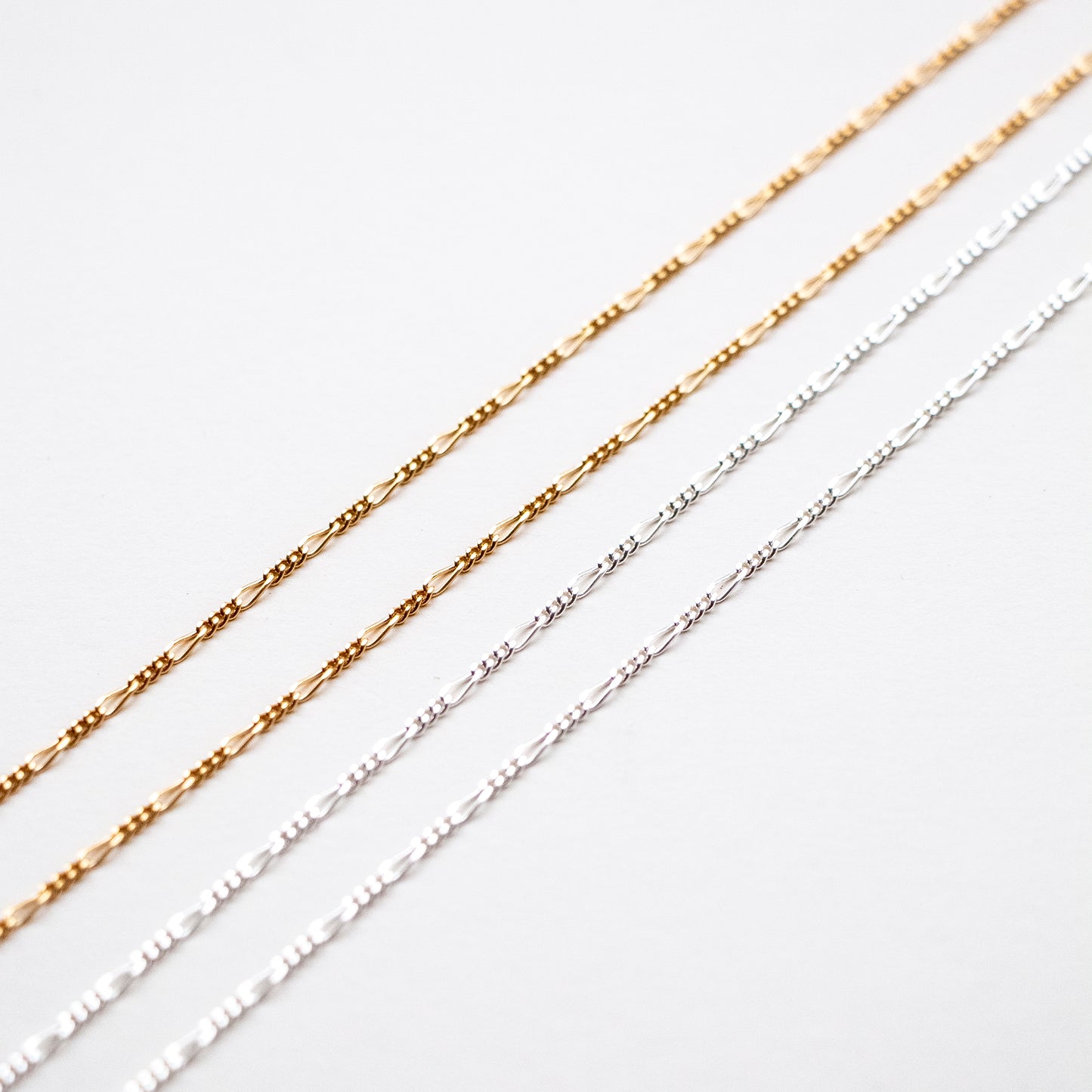 Figaro Necklace halskæde slim chain 925 sterling silver 18k gold plated forgyldt sølv handcrafted copenhagen handcraftedcph handmade simple