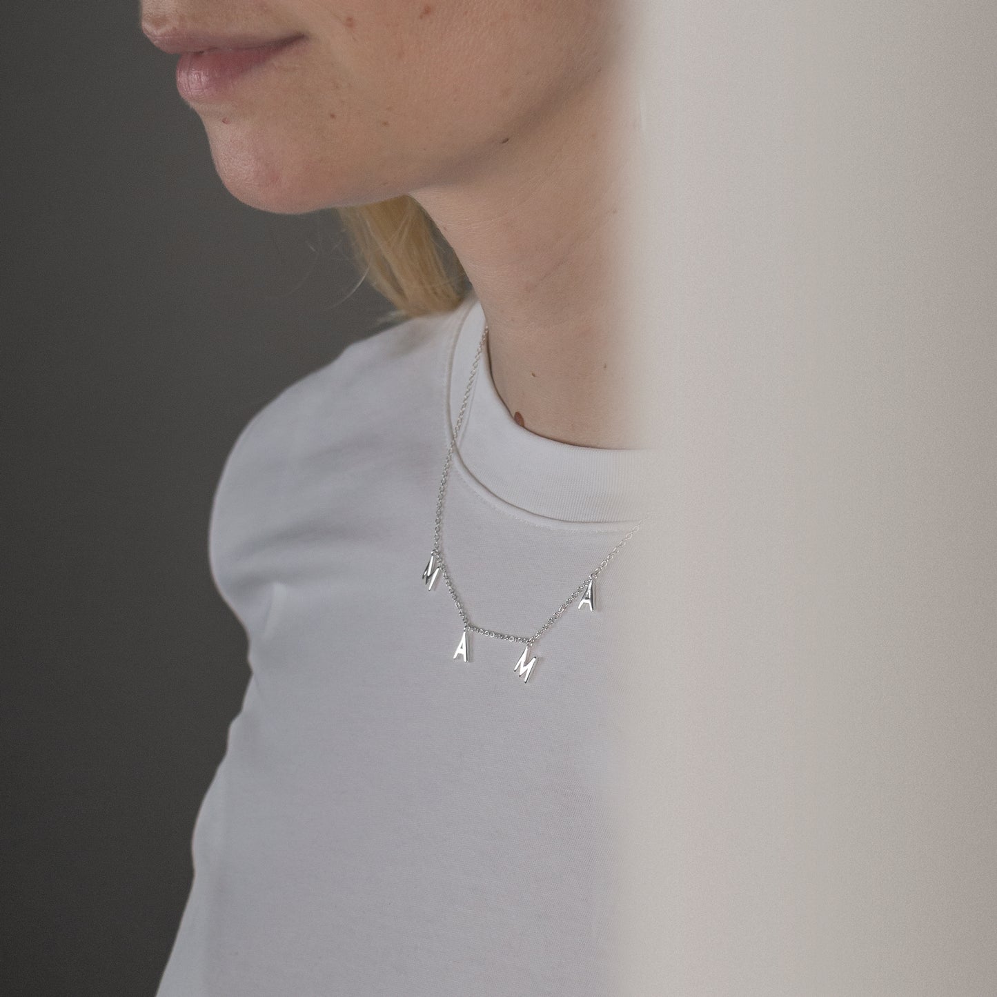 Mama necklace handcraftedcph mor halskæde letter thin diamond cut cable chain letter bogstav mama handmade danish design sølv forgyldt silver 18k gold plated handcrafted