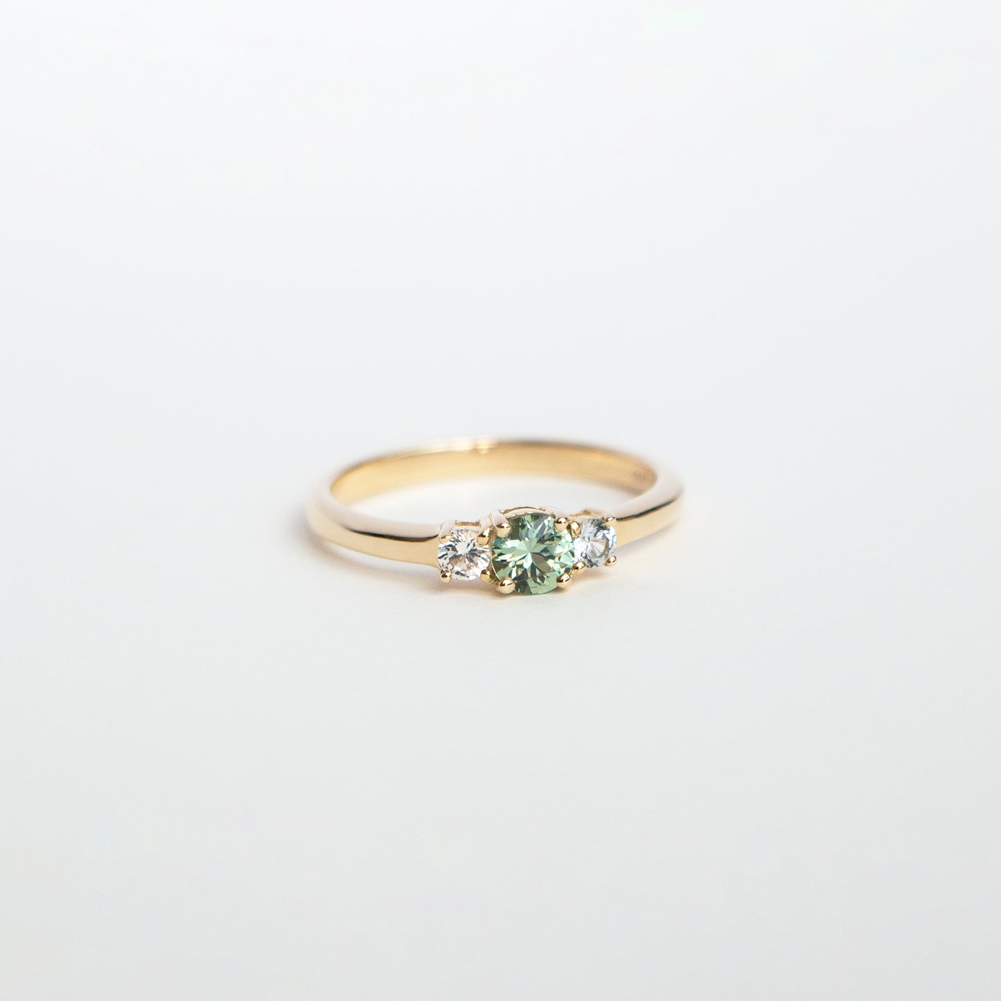 trilogy solid gold ring 9k massiv guldring safir white gren sapphire handcraftedcph danish design