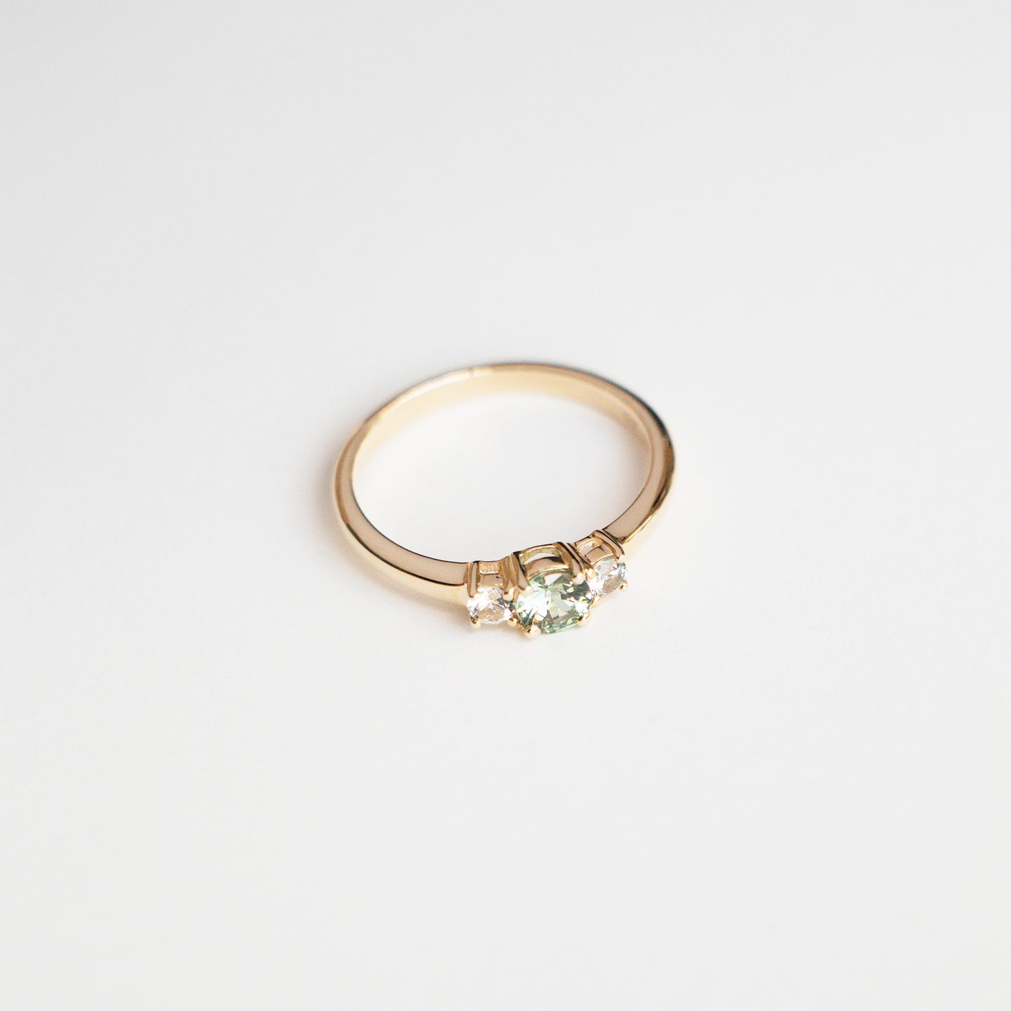 trilogy solid gold ring 9k massiv guldring safir white gren sapphire handcraftedcph danish design