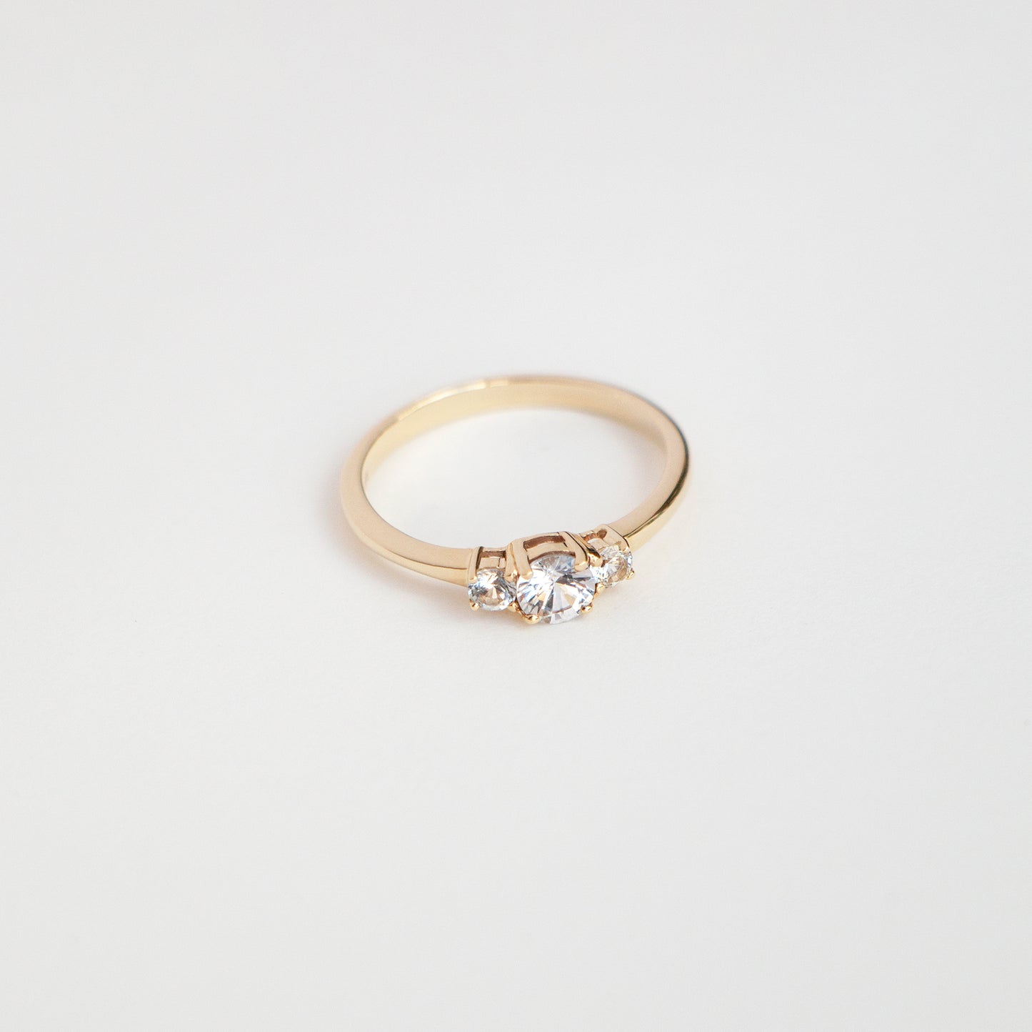 trilogy solid gold ring 9k massiv guldring safir white sapphire handcraftedcph danish design handmade