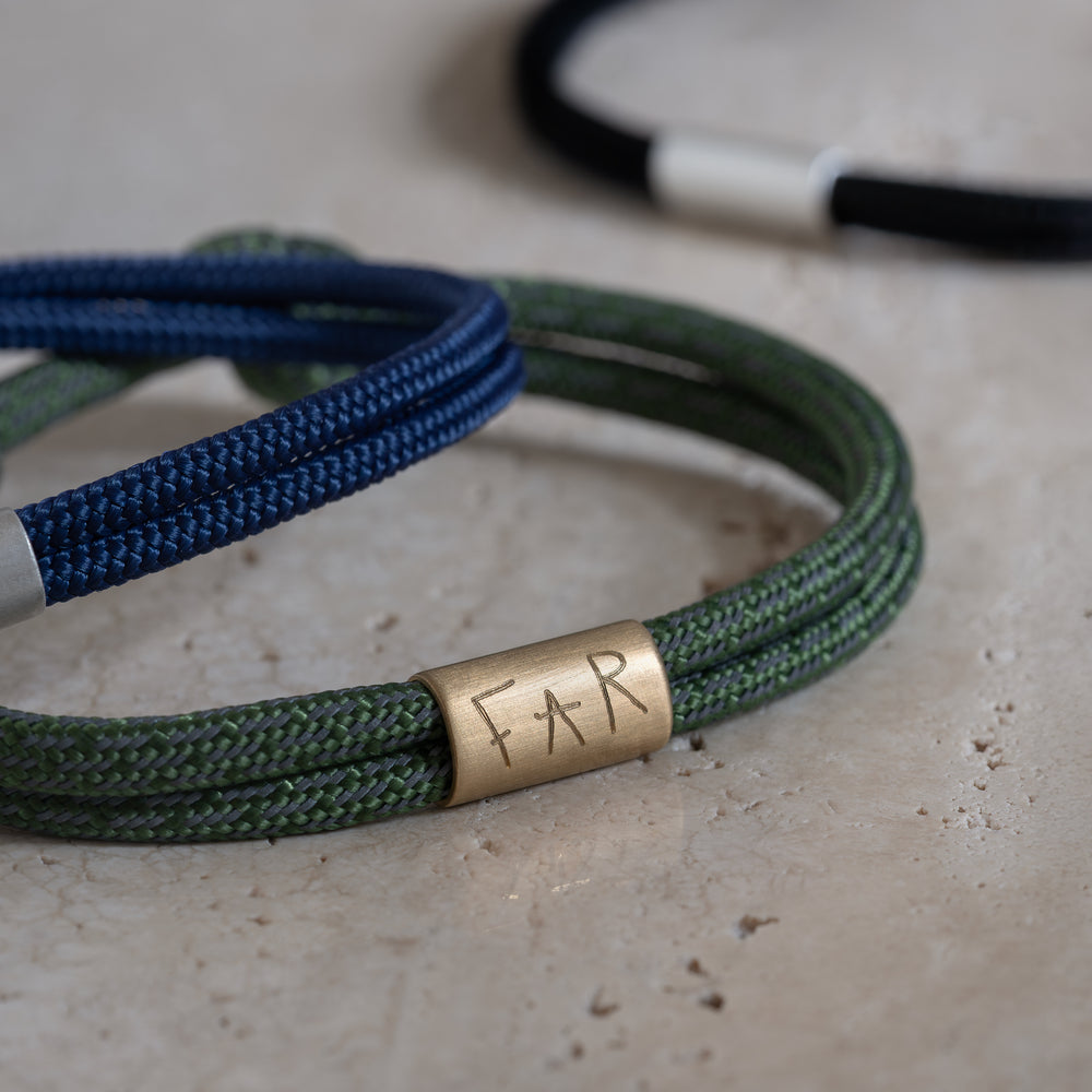 Cyrus paradors bracelet armbånd  925 silver sølv forgyldt 18k gold plated shiny plate plade snor gravering personlig personal personalizable maskulin masculine mænd men sommer summer chunky classic klassisk simple simpel modern timeless elegant handcraftedcph handcrafted jewelry copenhagen handmade danish design contemporary mix match