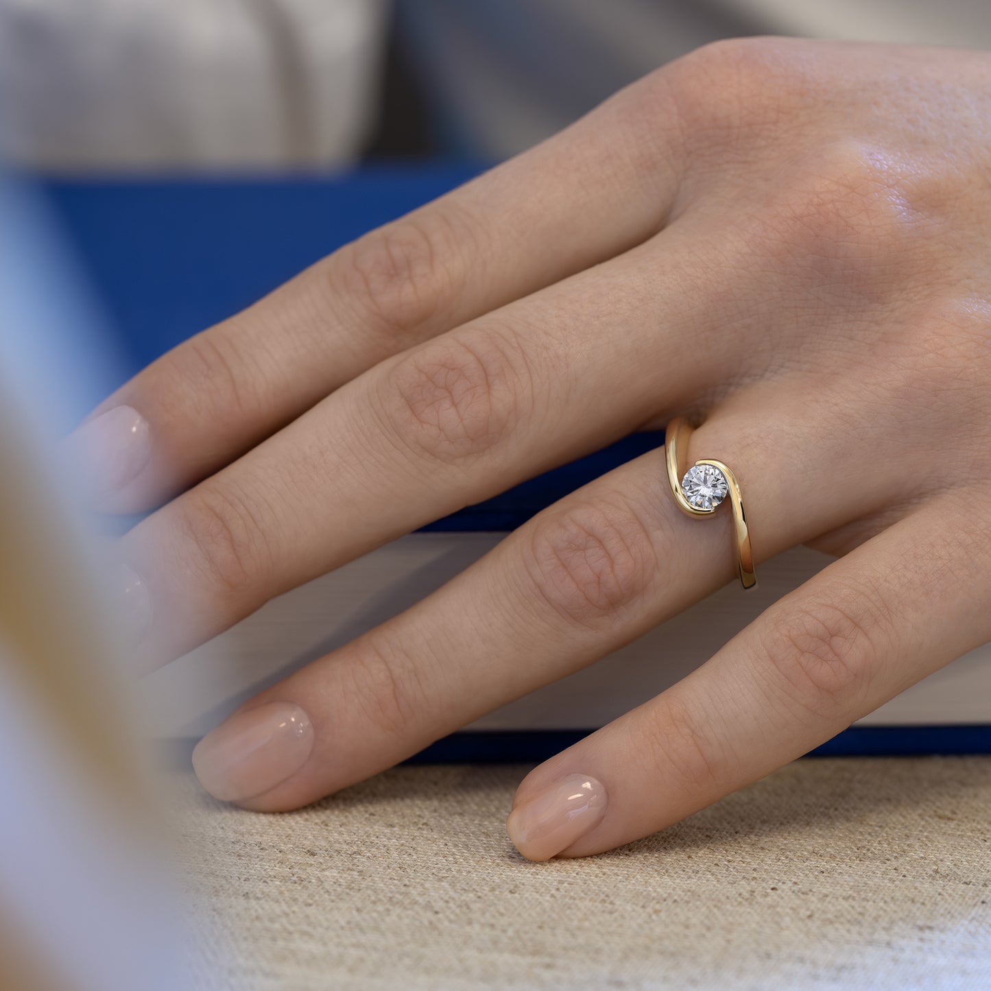 14k gold ring, 14k guld ring, ring, vielsesring, forlovelsesring, forlovelse, bryllup, wedding, engagement, wedding ring, engagement ring, classic design, modern design, lab diamond, diamant, labratorie diamant
