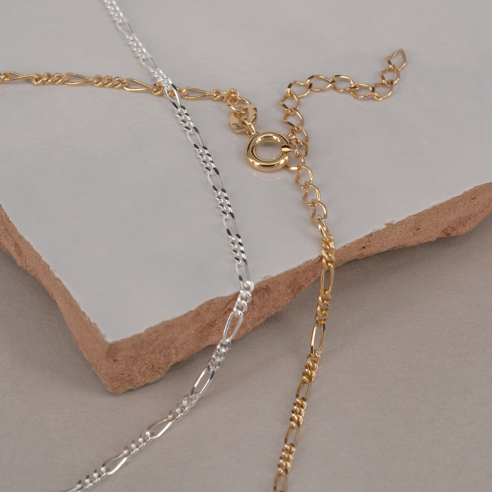 Figaro Necklace halskæde slim chain 925 sterling silver 18k gold plated forgyldt sølv handcrafted copenhagen handcraftedcph handmade simple