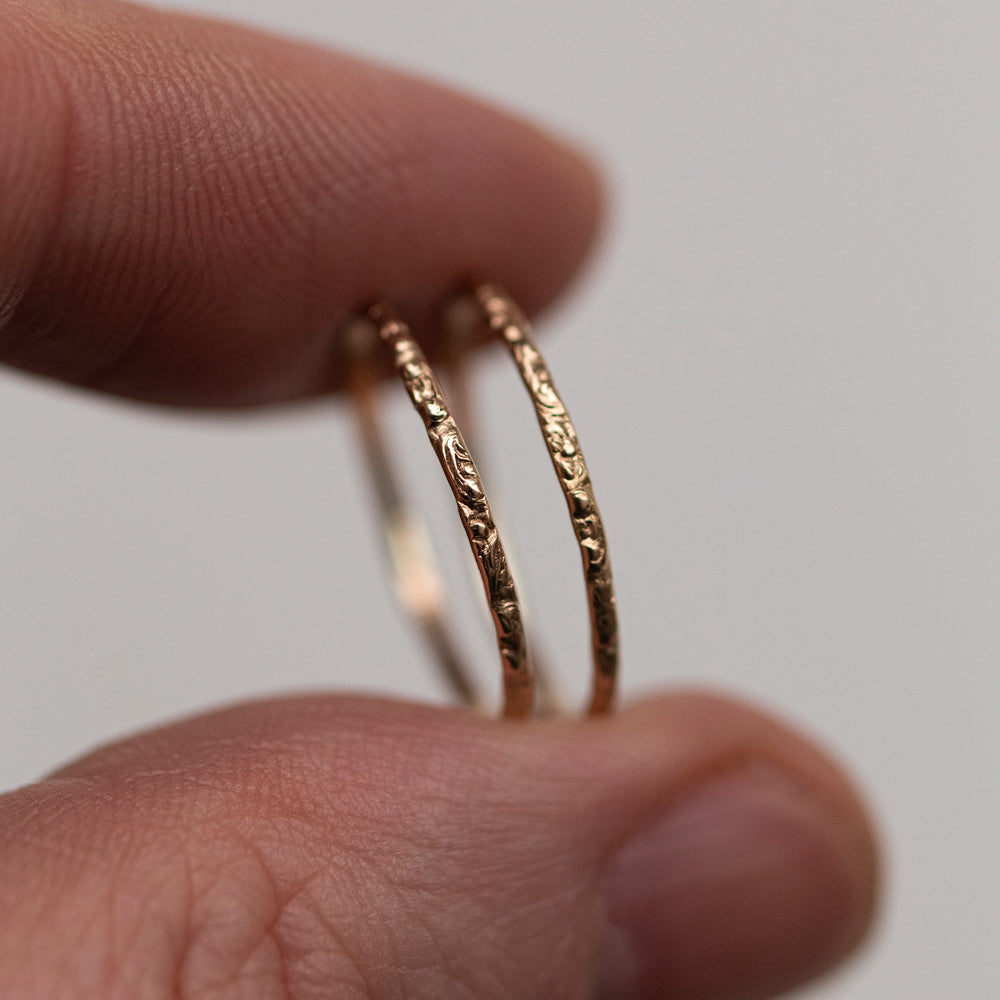 Mazy ring handcraftedcph organic texture slim stack ring handmade handcrafted made in denmark copenhagen guldring smal 14k gold 14kt guld
