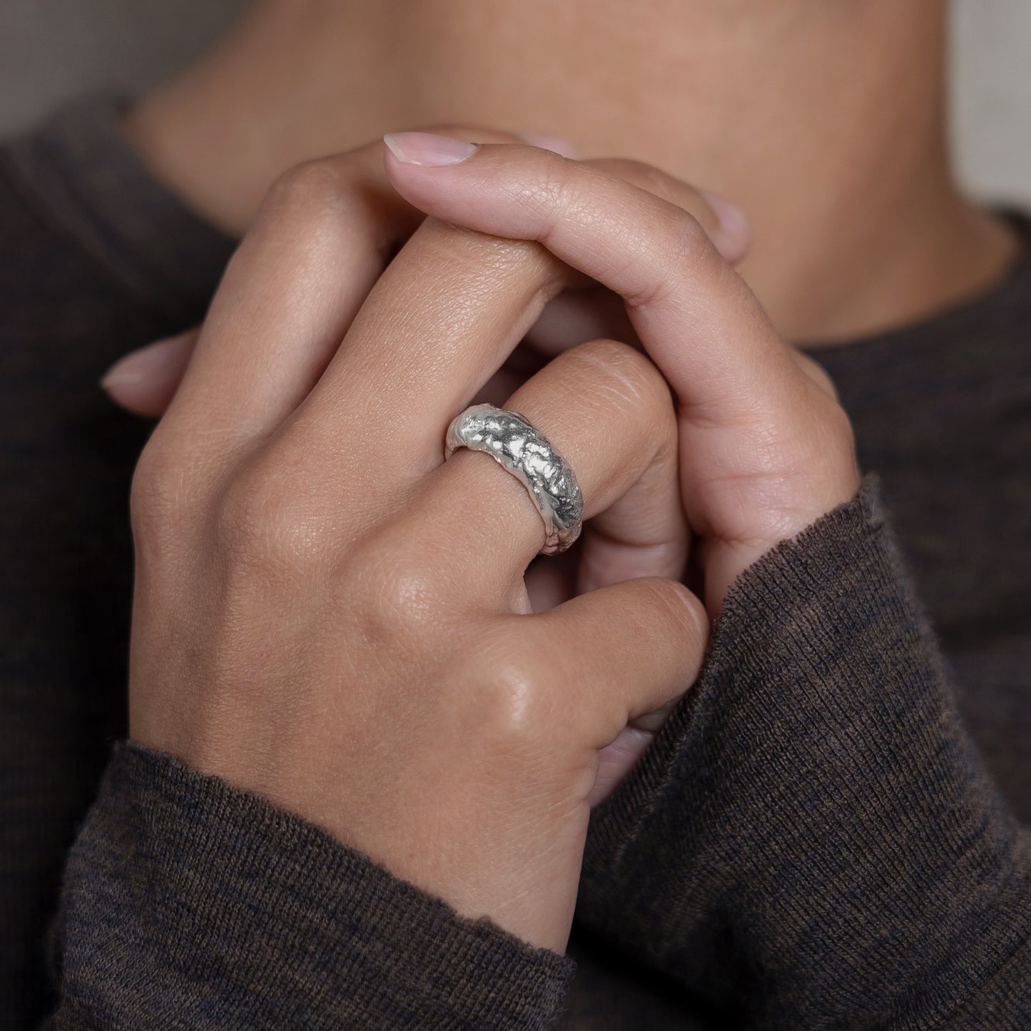ada dome ring molten melted organic cast ring silver 18k gold plated sølv forgyldt organisk smeltet støbt ring håndlavet handmade handcraftedcph danish design.