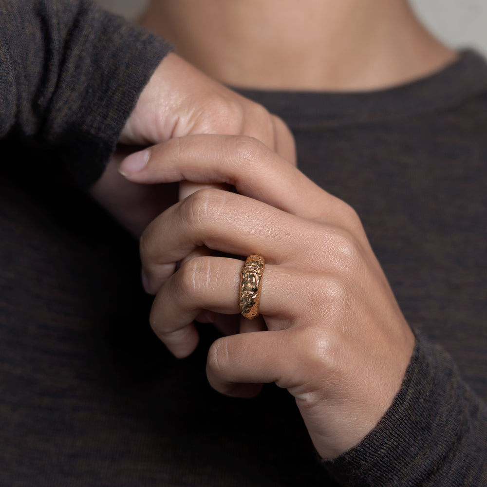 
                      
                        ada dome ring molten melted organic cast ring silver 18k gold plated sølv forgyldt organisk smeltet støbt ring håndlavet handmade handcraftedcph danish design.
                      
                    