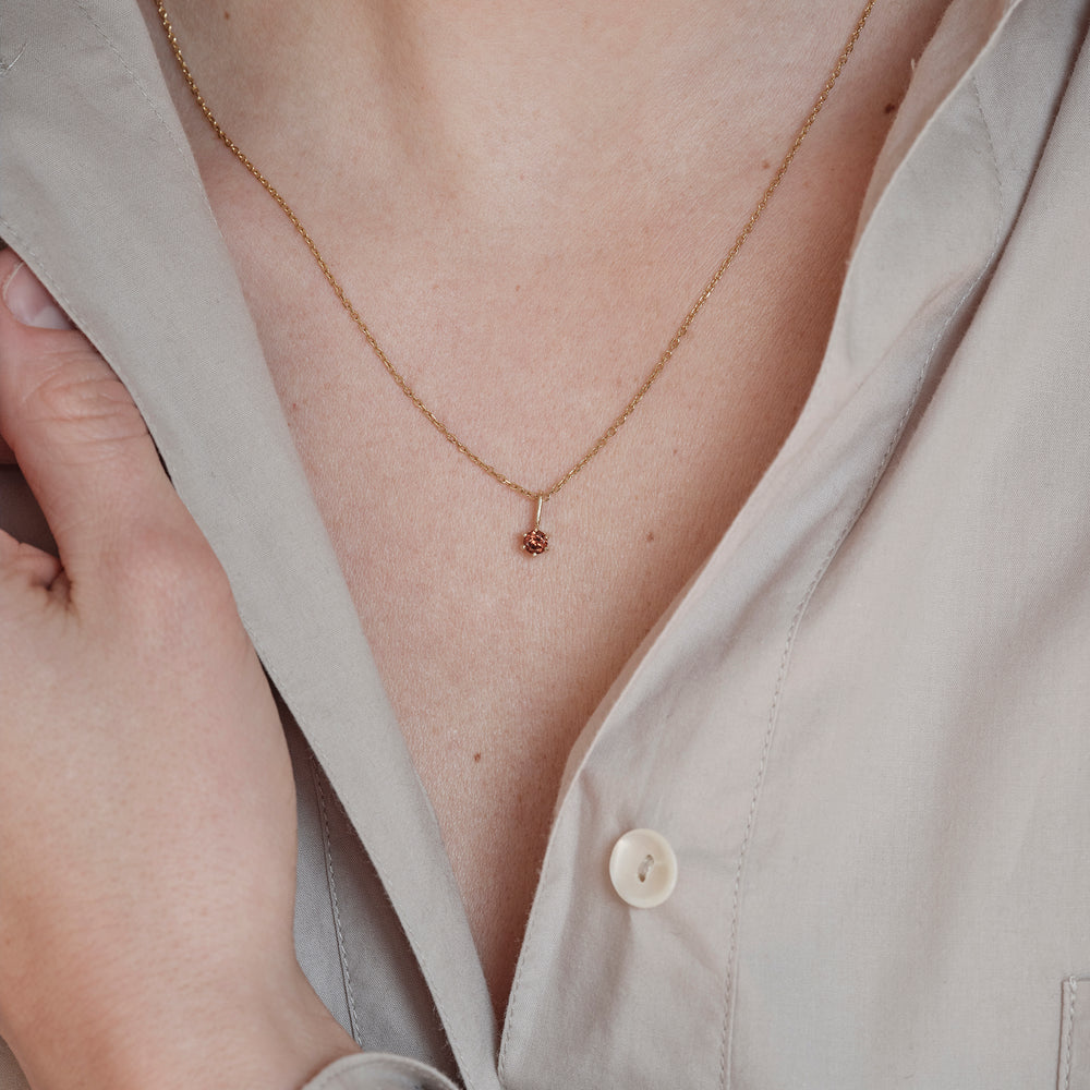 
                  
                    champagne zircon zirconia Athena solid gold 9k massiv guld four prong pendant charm hancraftedcph vedhæng guldvedhæng simple
                  
                