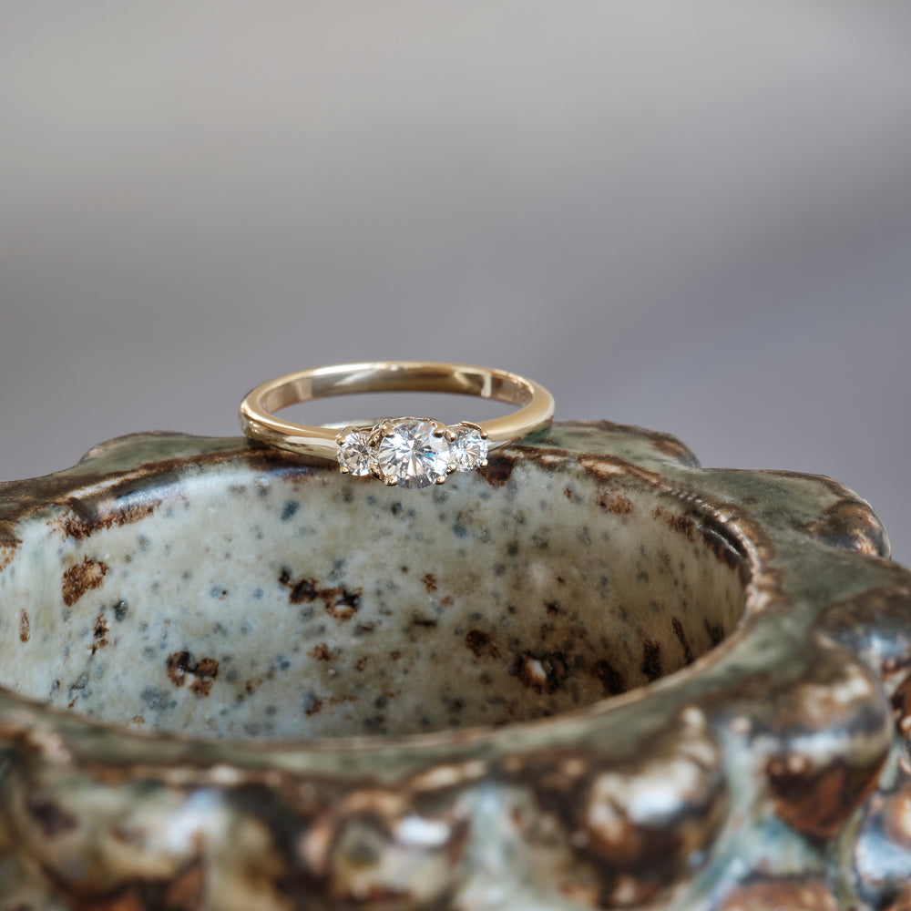 trilogy solid gold ring 9k massiv guldring safir white sapphire handcraftedcph danish design handmade